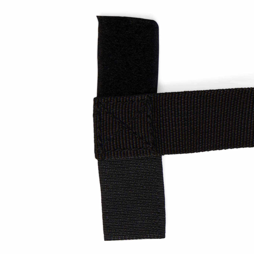 Ragnarök Cinch Straps V1 securing motorcycle luggage with quick-release buckles - motorcycle cinch straps