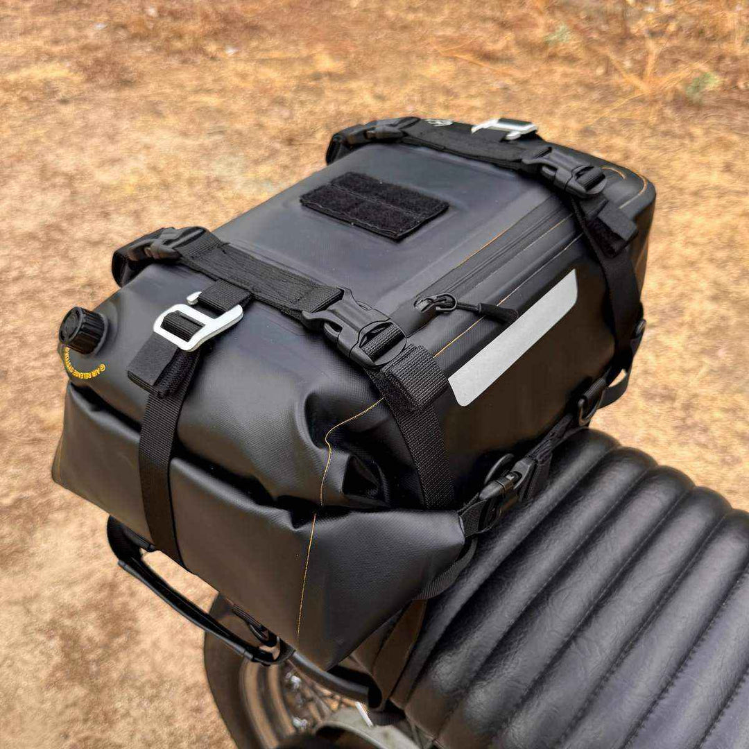 Odinsberg Ragnarök V2 motorcycle luggage tie down cinch straps with Duraflex buckles